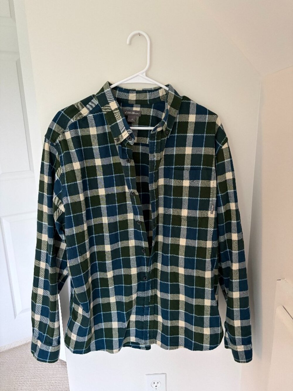 Eddie Bauer Button Up Flannel Shirt Mens XL Green Plaid Long Sleeve 100% Cotton